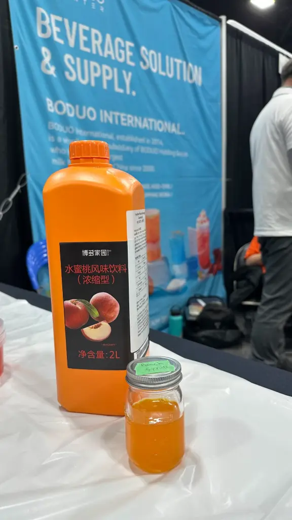 [130100020] HONEY PEACH FLAVORED SYRUP 水蜜桃风味饮料（博多家园）| 2L x 8 bottles / Carton